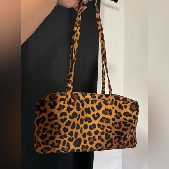 Baggu Leopard Bowler Bag - Picture 3 of 7
